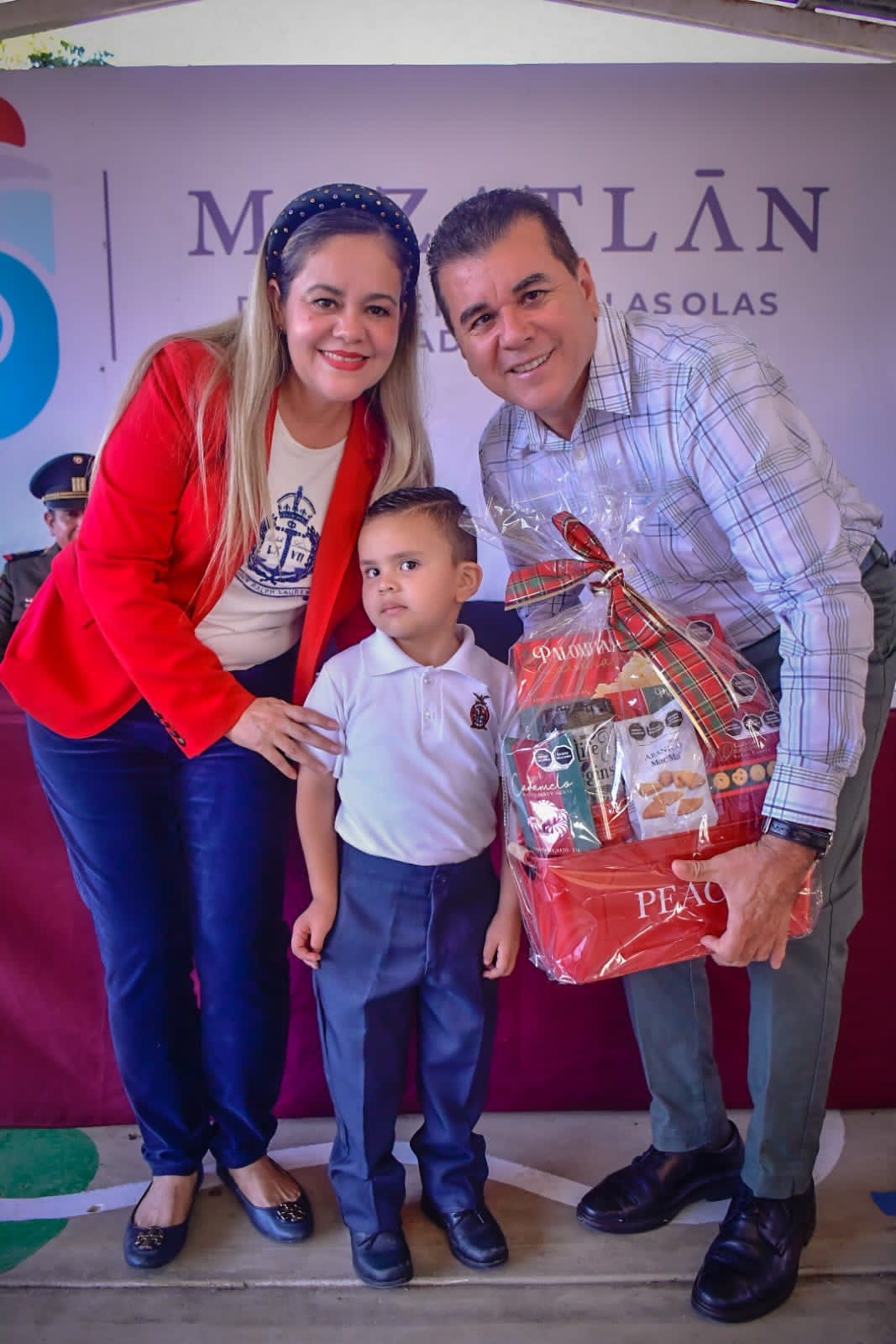“De la mano del Gobernador le vamos a entrar a todos los problemas educativos”: Alcalde Edgar González.