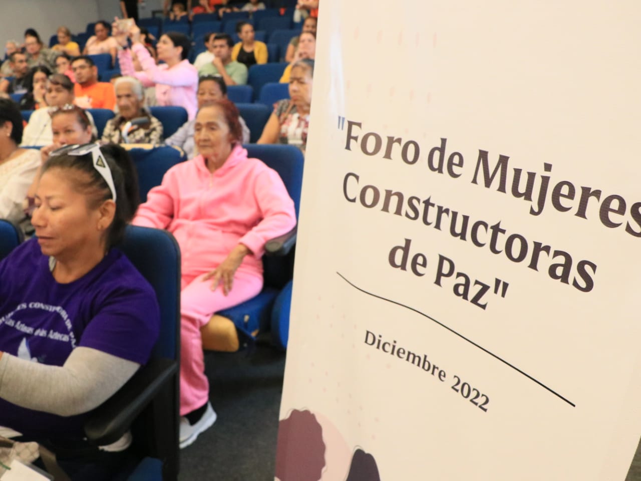 Mujeres constructoras de paz son escuchadas por la autoridad municipal en foro realizado en Mazatlán