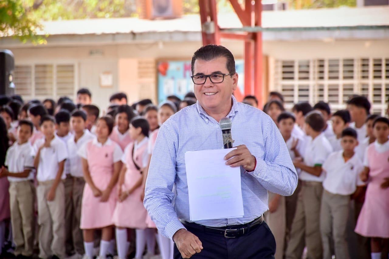El programa lunes cívico llega hasta la escuela secundaria general 5 Dr. Martiniano Carvajal en la colonia Urías.