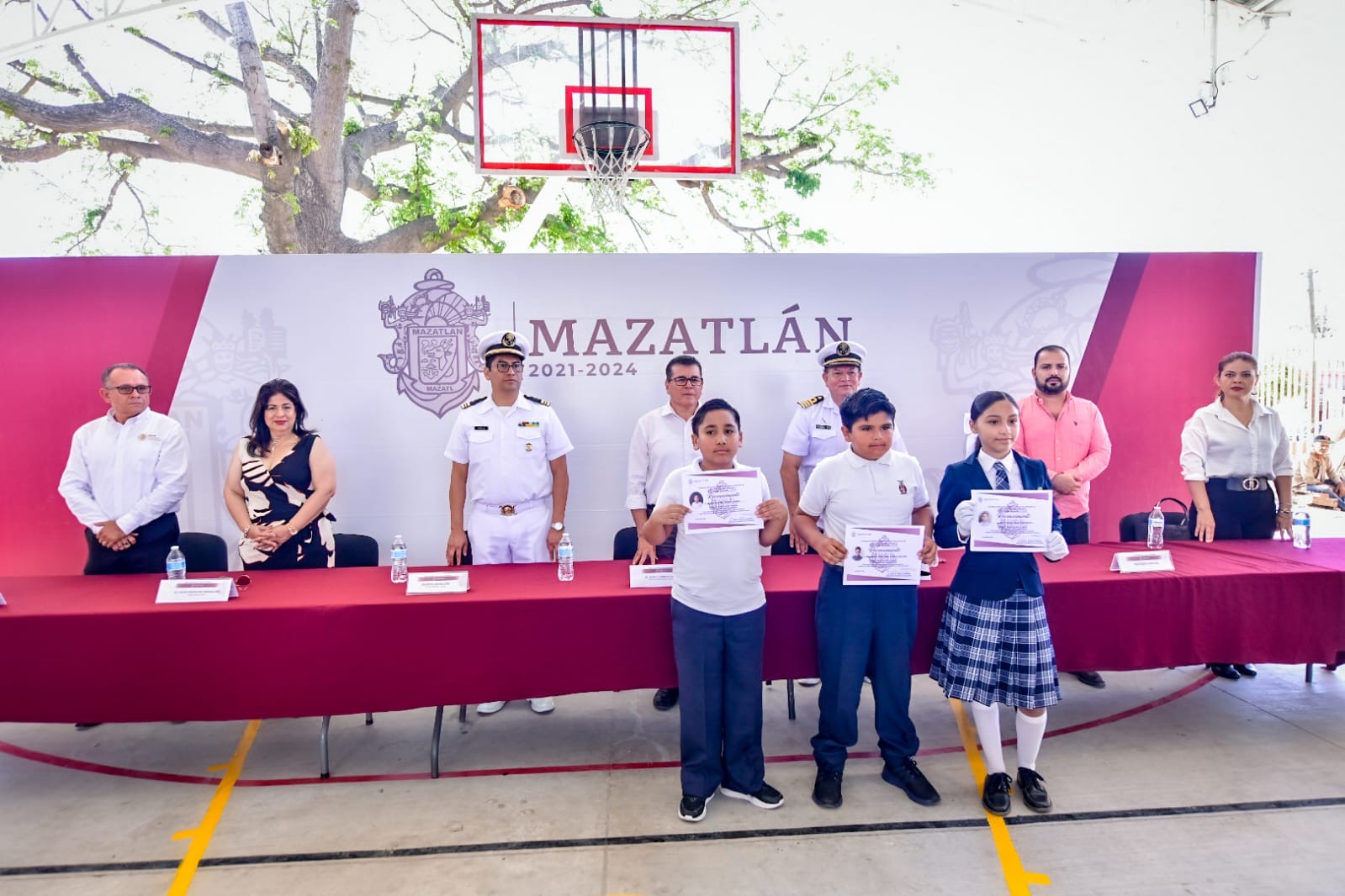 Visita Alcalde de Mazatlán la escuela primaria “Sixto Osuna” en Villa Unión